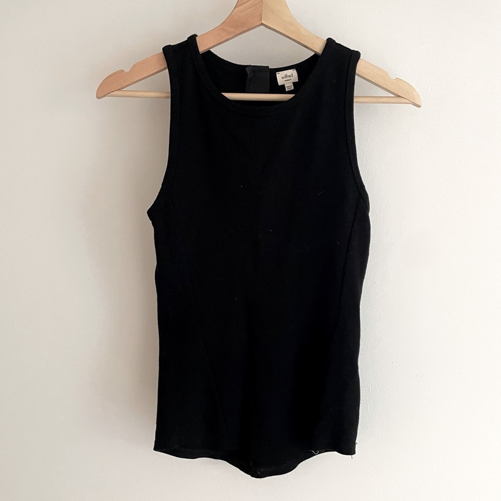 Aritzia Wilfred Contour Top